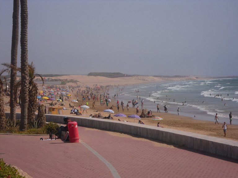 Plage d'Agadir et sa promenade