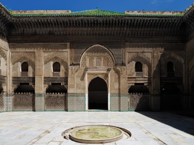 Cour de la medersa Bou Inania à Fès