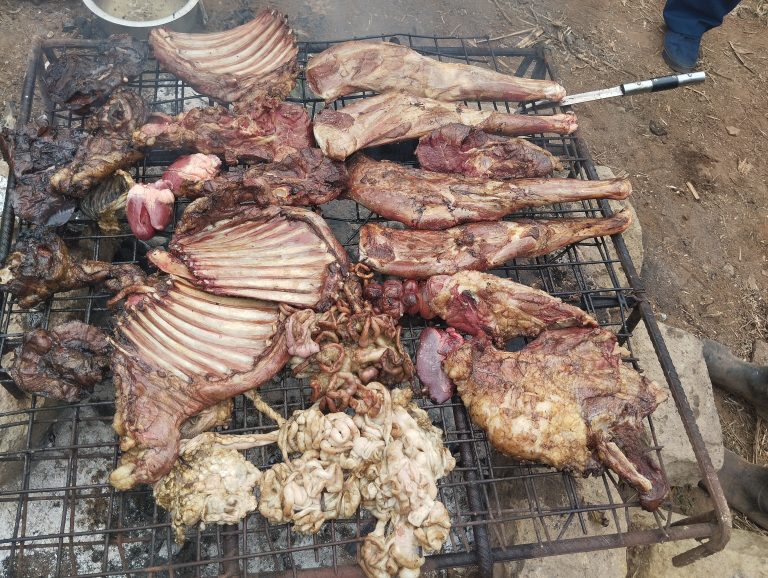 Nyama choma, viande grillee traditionnelle tanzanienne