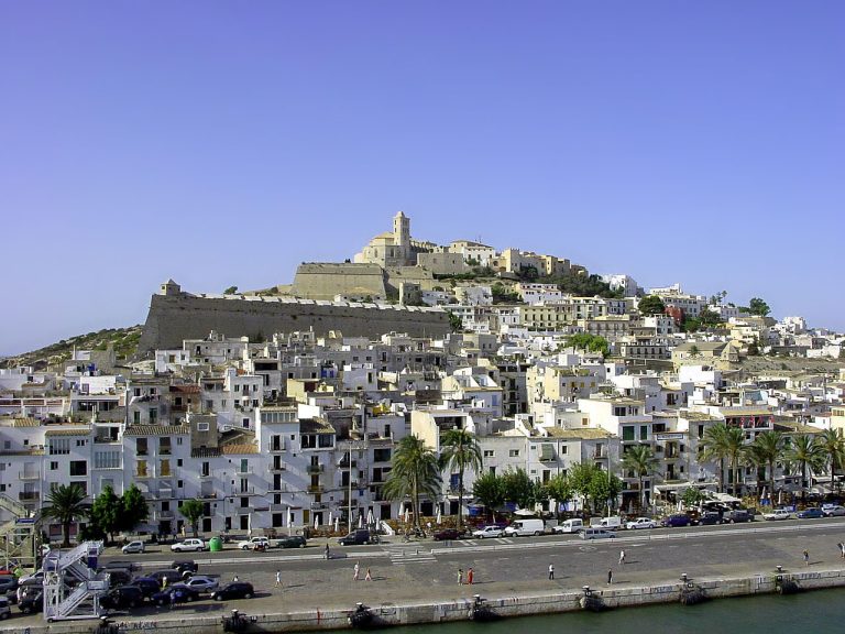 La vieille ville d'Ibiza (Dalt Vila), iles Baleares