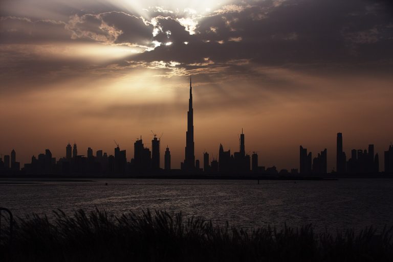 La skyline de Dubaï et le Burj Khalifa, Émirats arabes unis