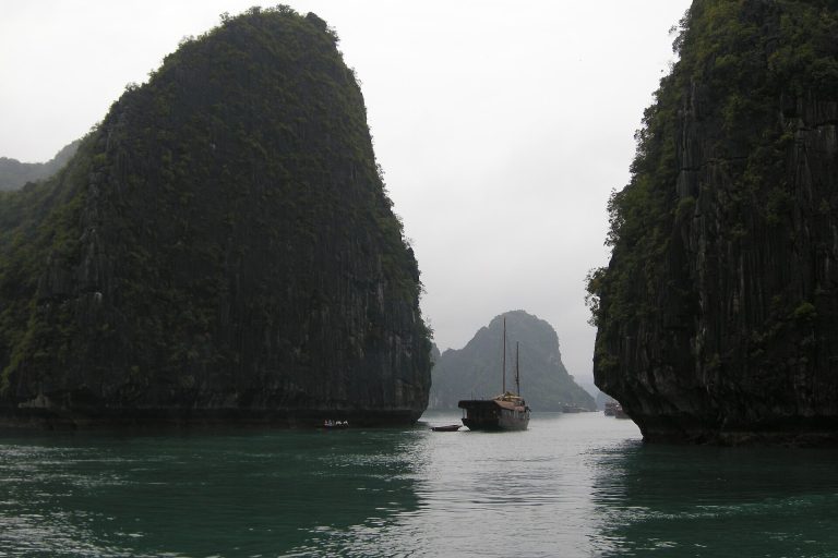 Baie d’Ha Long : croisiere de 2 jours